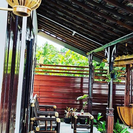 Omah Kampong Hotel Слеман Екстериор снимка