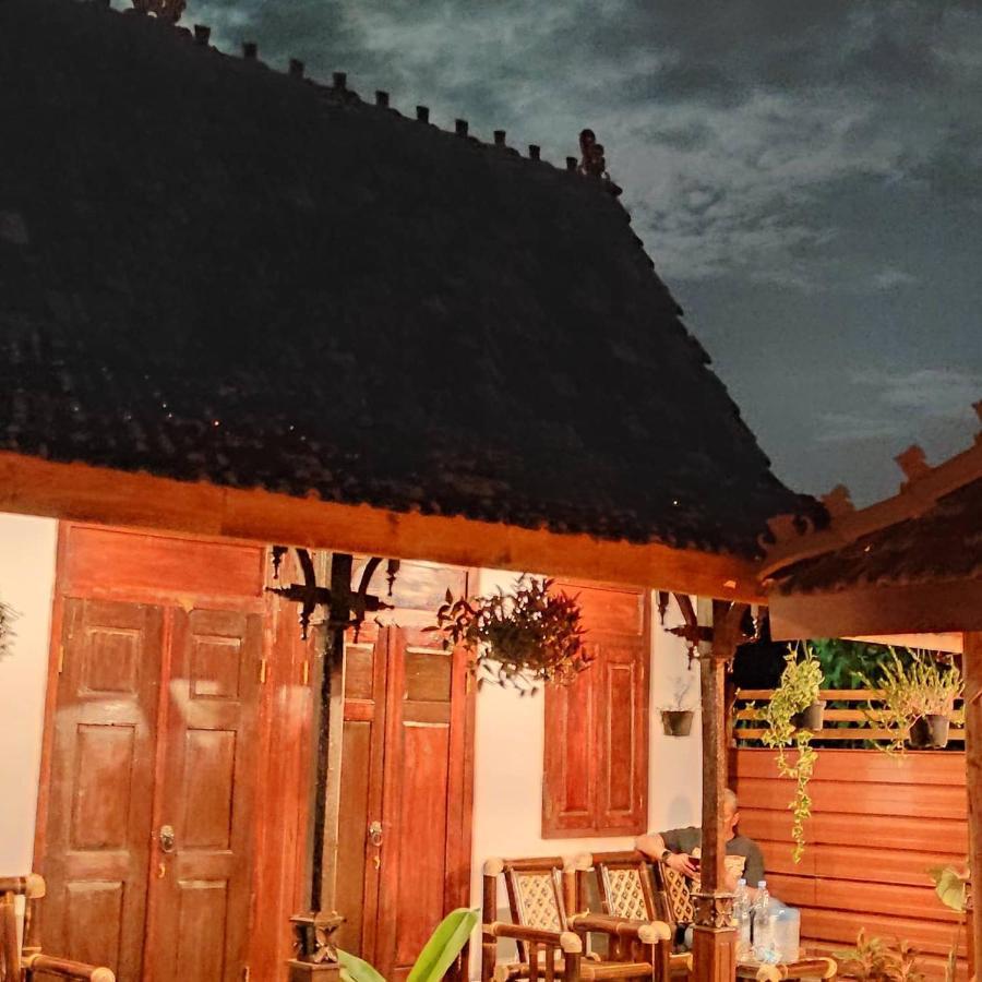 Omah Kampong Hotel Слеман Екстериор снимка